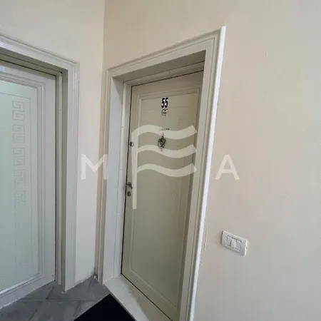 Апартаменты Illyria Yellow 685 *